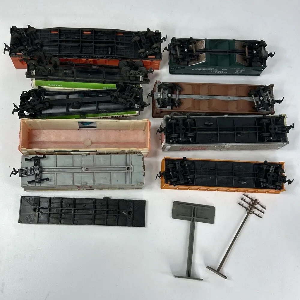 Tyco HO Train Lot Freight Tank Reefers Cars Trailer Loader Wesson Swift Canadian